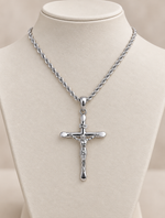 Collana con Crocifisso INRI – Disponibile in Oro Giallo o Oro Bianco