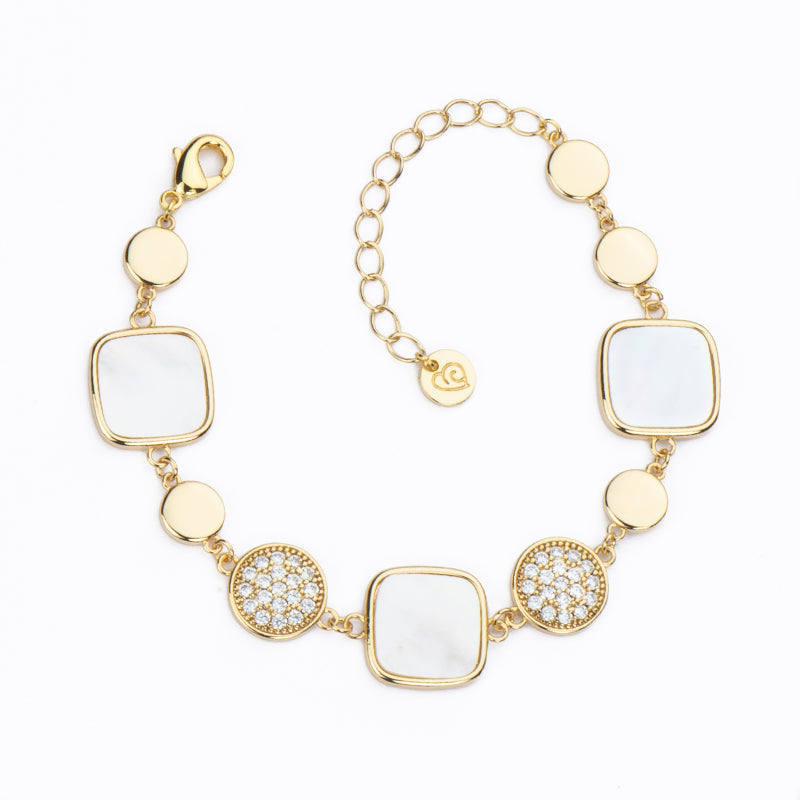Bracciale elementi in brass dorato lisci alternati a pavé di zirconi clear e lamina carré di madreperla - Misura Regolabile