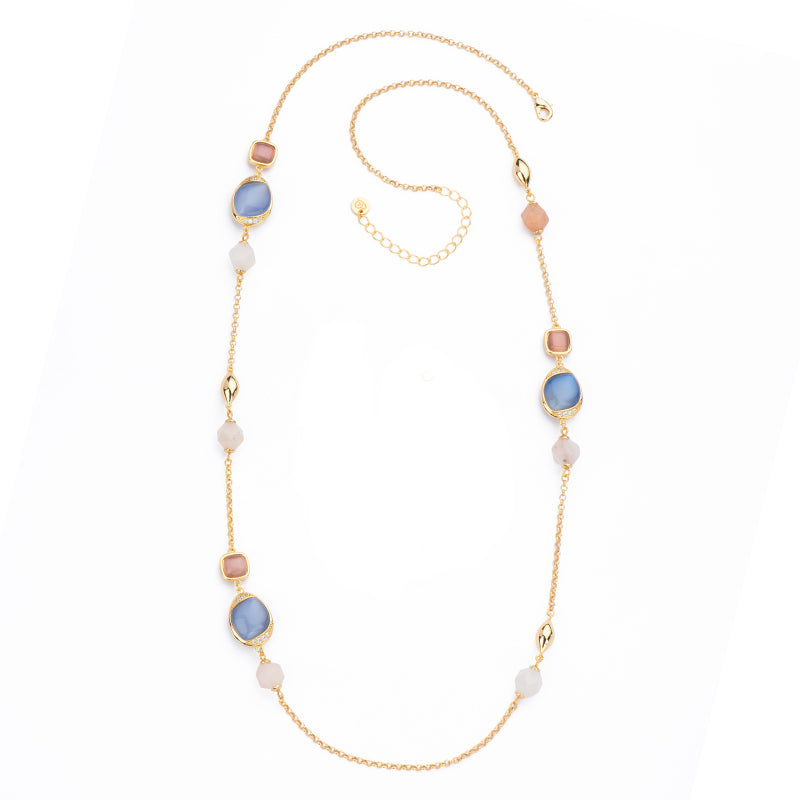 Collana catenina ed elementi in brass dorato con intarsio obliquo cat eye blu ceruleo,cipria, e pietre in avventurina rosa  - misura regolabile