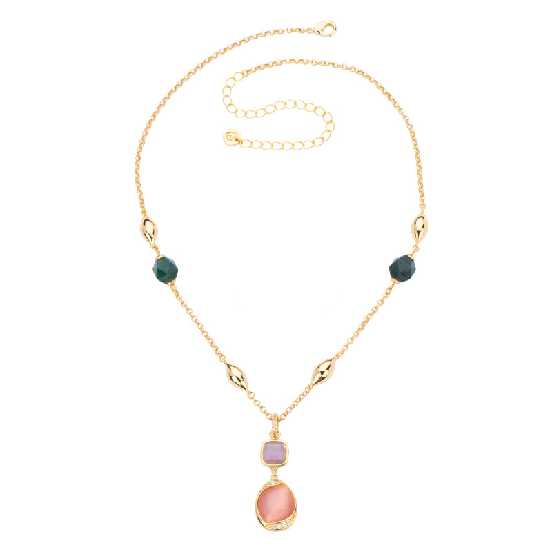 Collana catenina in brass dorato e pendente con intarsio obliquo in cat eye rosa,tanzanite e pietre in agata verde - misura regolabile