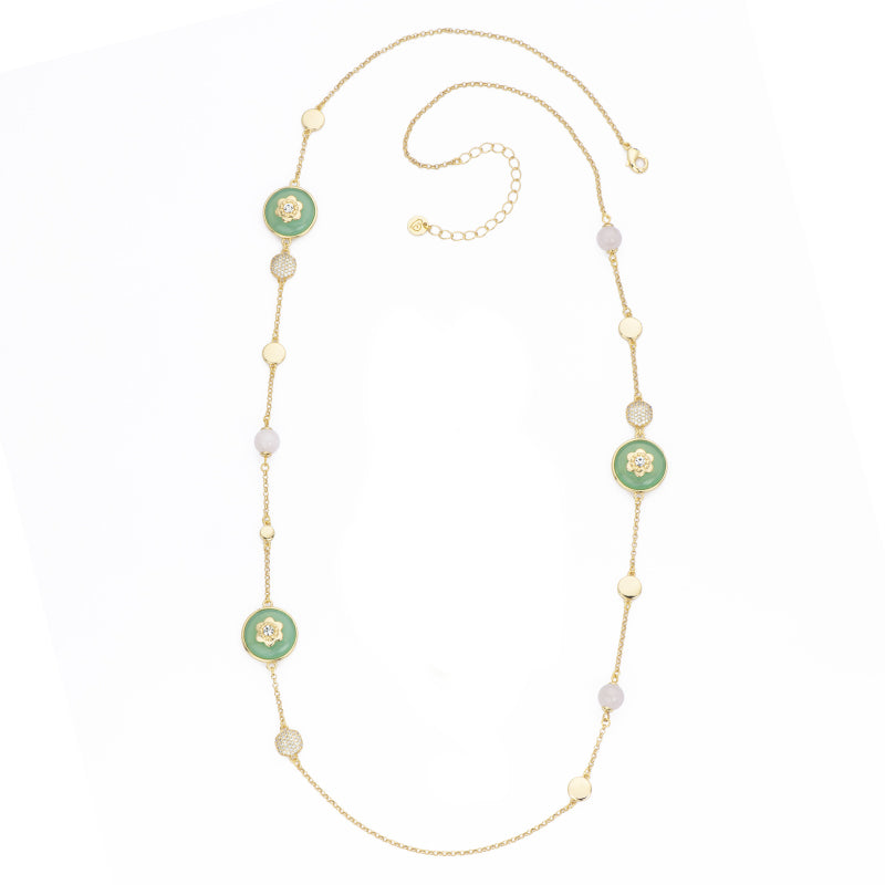 Collana catenina intervallata da elementi in brass dorato lisci e in pavè di zirconi con pietre in quarzo rosa e bottoni jelly apple - misura regolabile