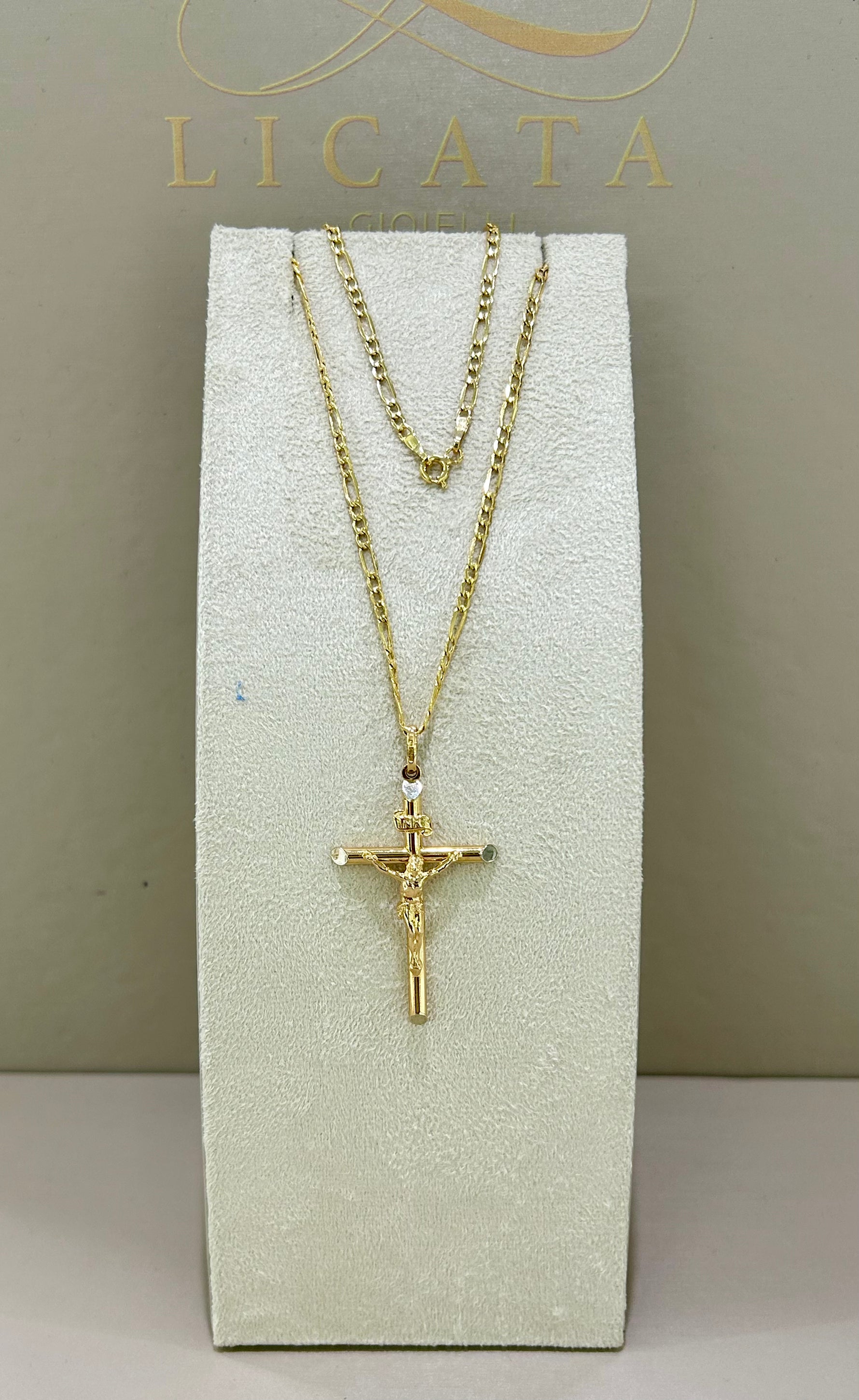 Collana con croce in oro 18kt. Maglia 3+1