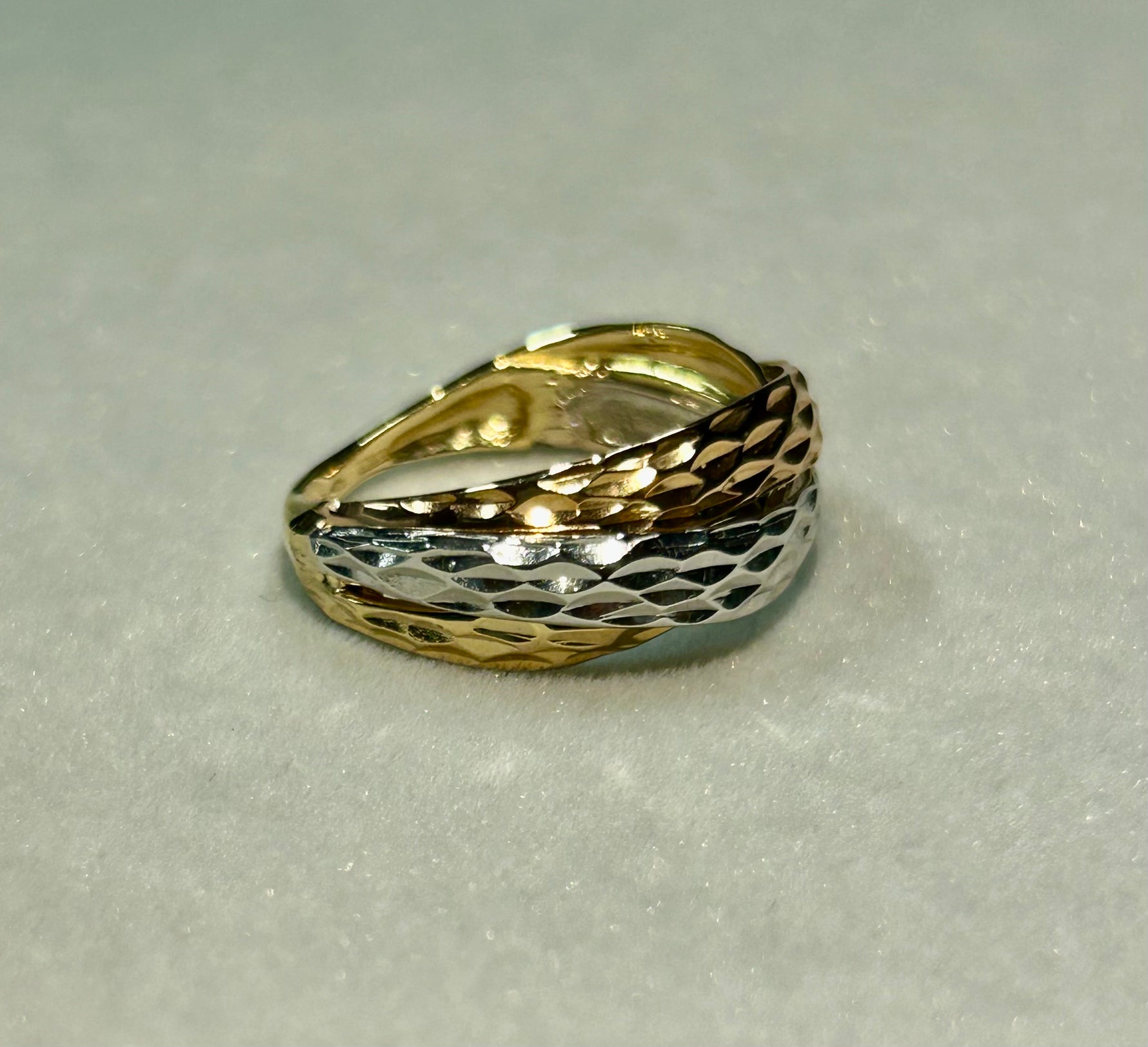 Anello donna nei tre colori in oro 18kt