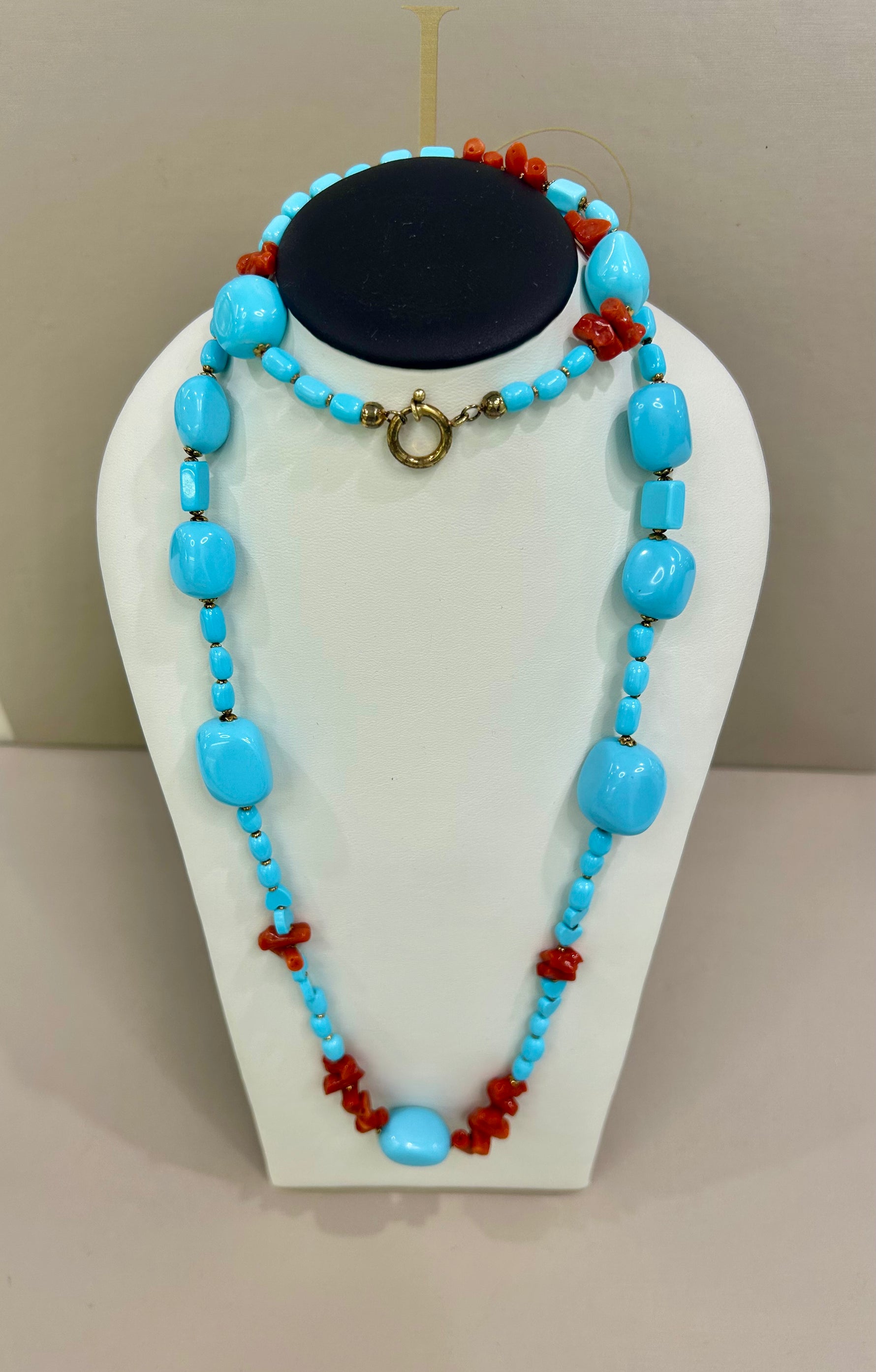 Collana in turchese e corallo