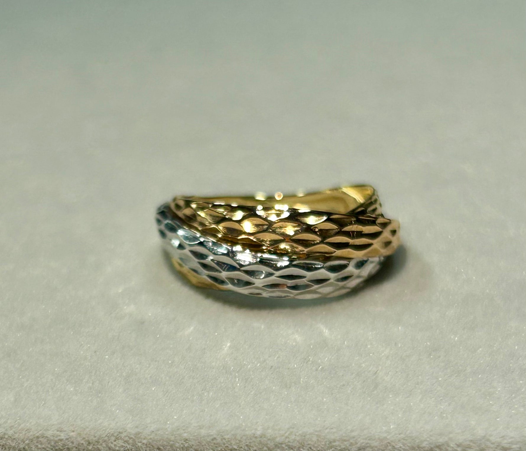 Anello donna nei tre colori in oro 18kt