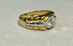 Anello uomo modello Cartier in oro 18kt bicolore con zaffiro bianco