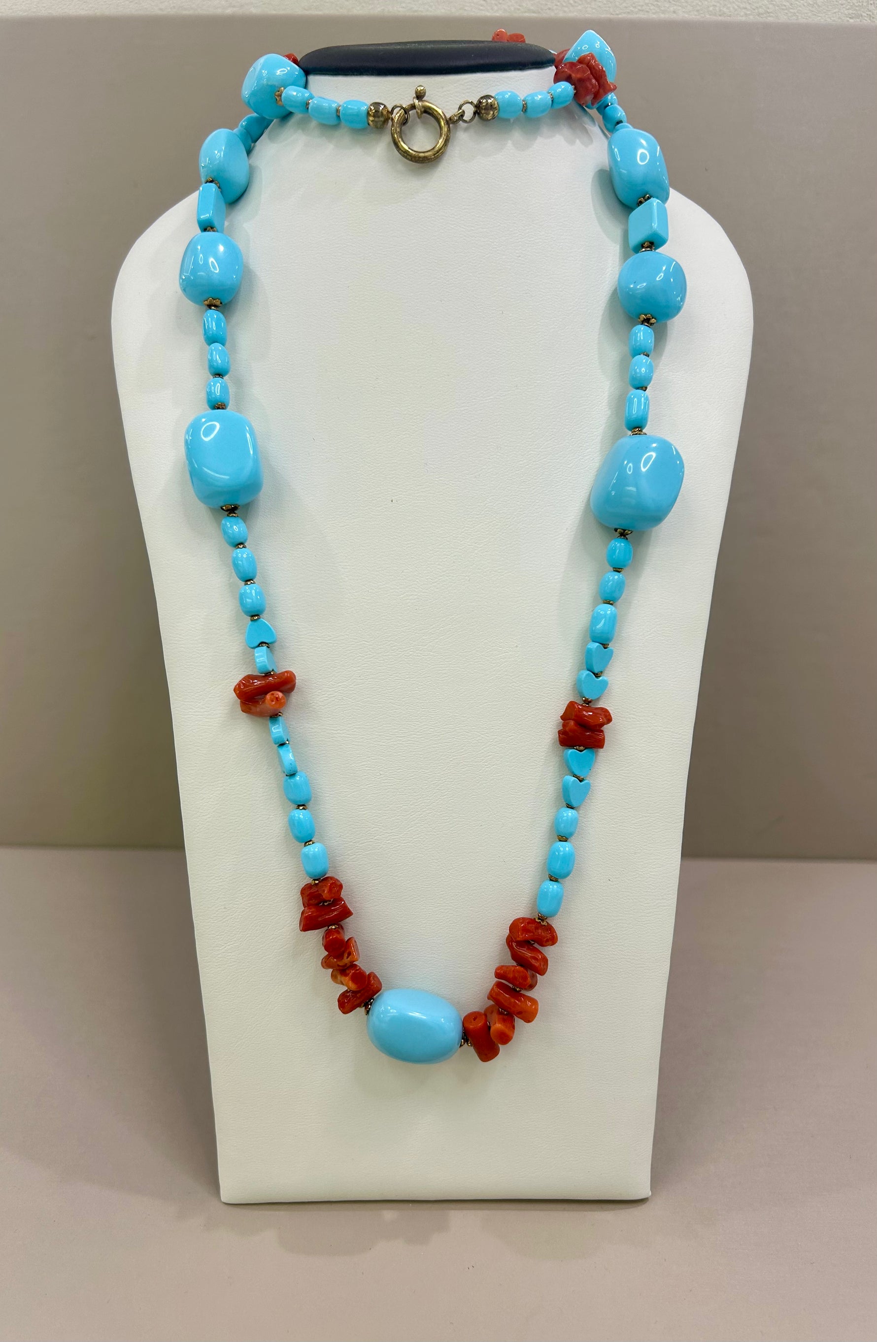 Collana in turchese e corallo