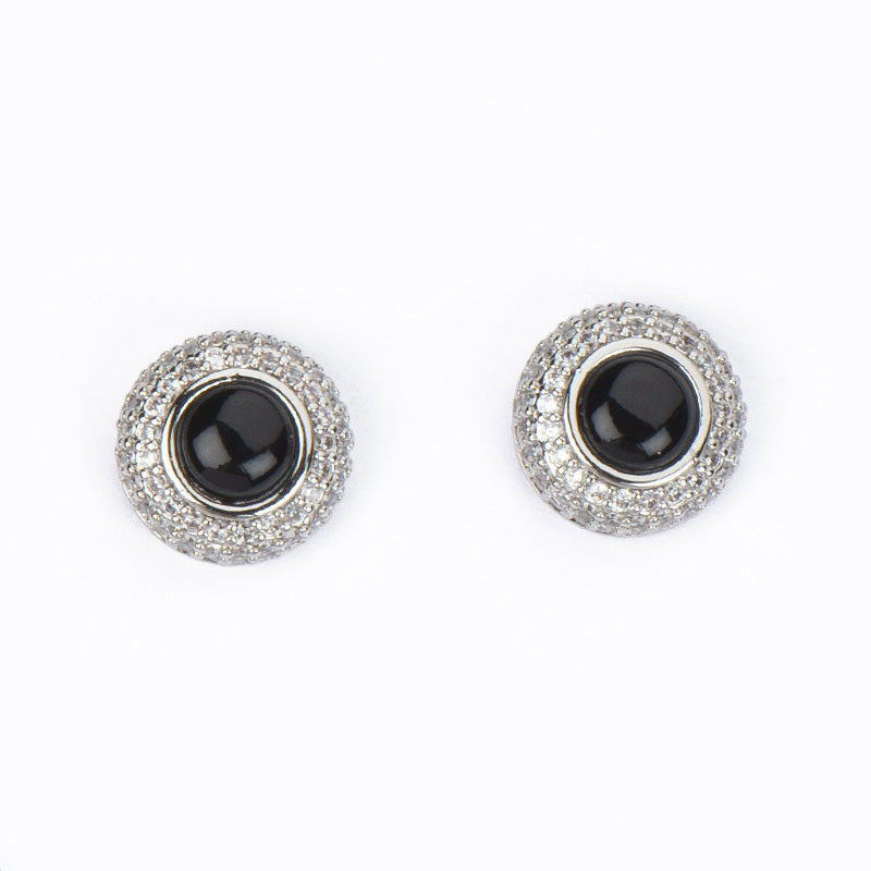 Orecchini a bottone in brass rodiato con cat eye onice e pavè di zirconi clear