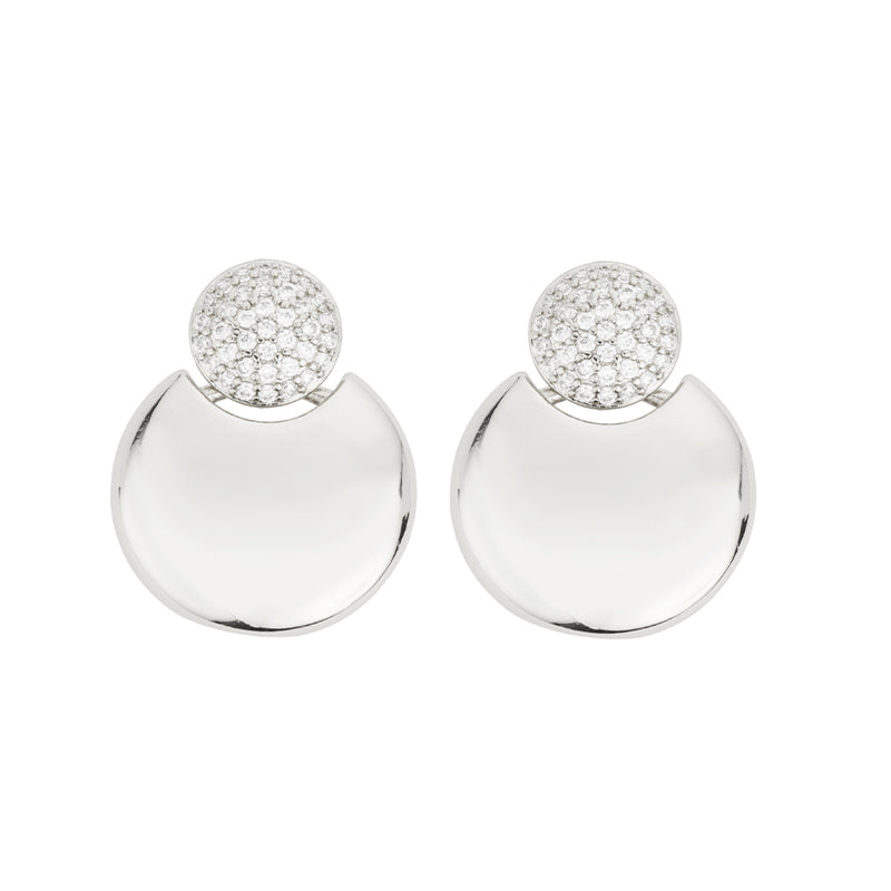 Orecchini top rotondo in pavé di zirconi clear con pendente a mezzaluna in brass liscio e rodiato