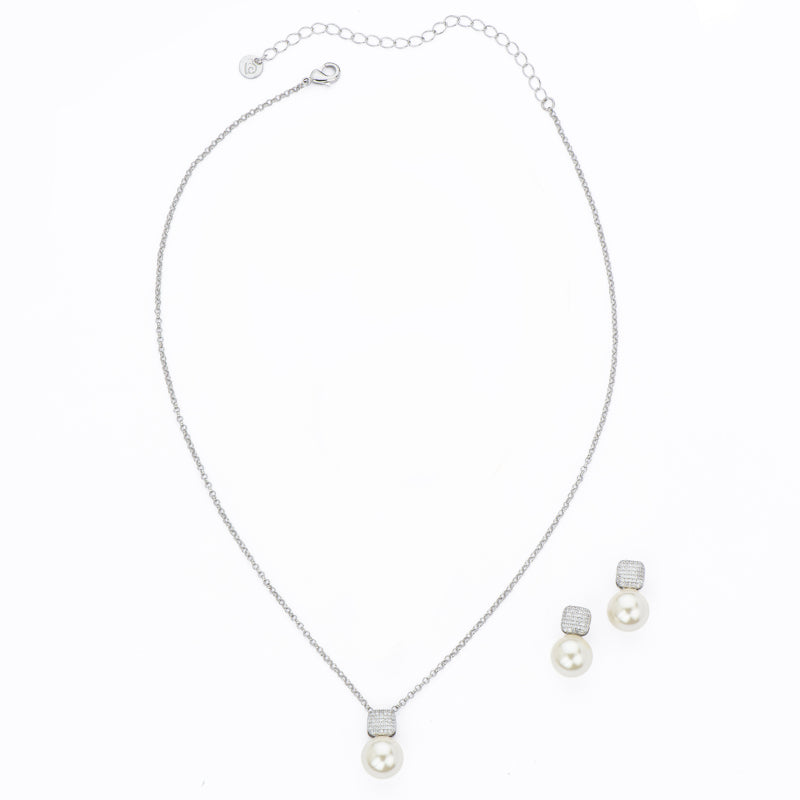 Set girocollo e orecchini in brass quadrato rodiato e pavé di zirconi clear con perla di vetro da
12 mm