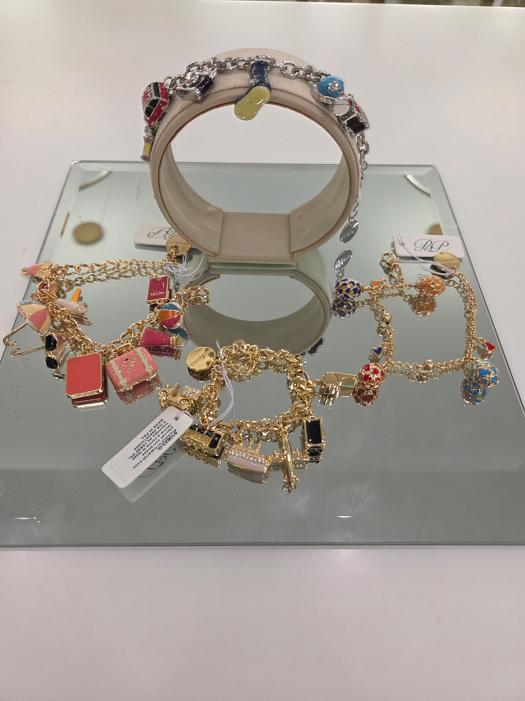 Bracciale  modello charms