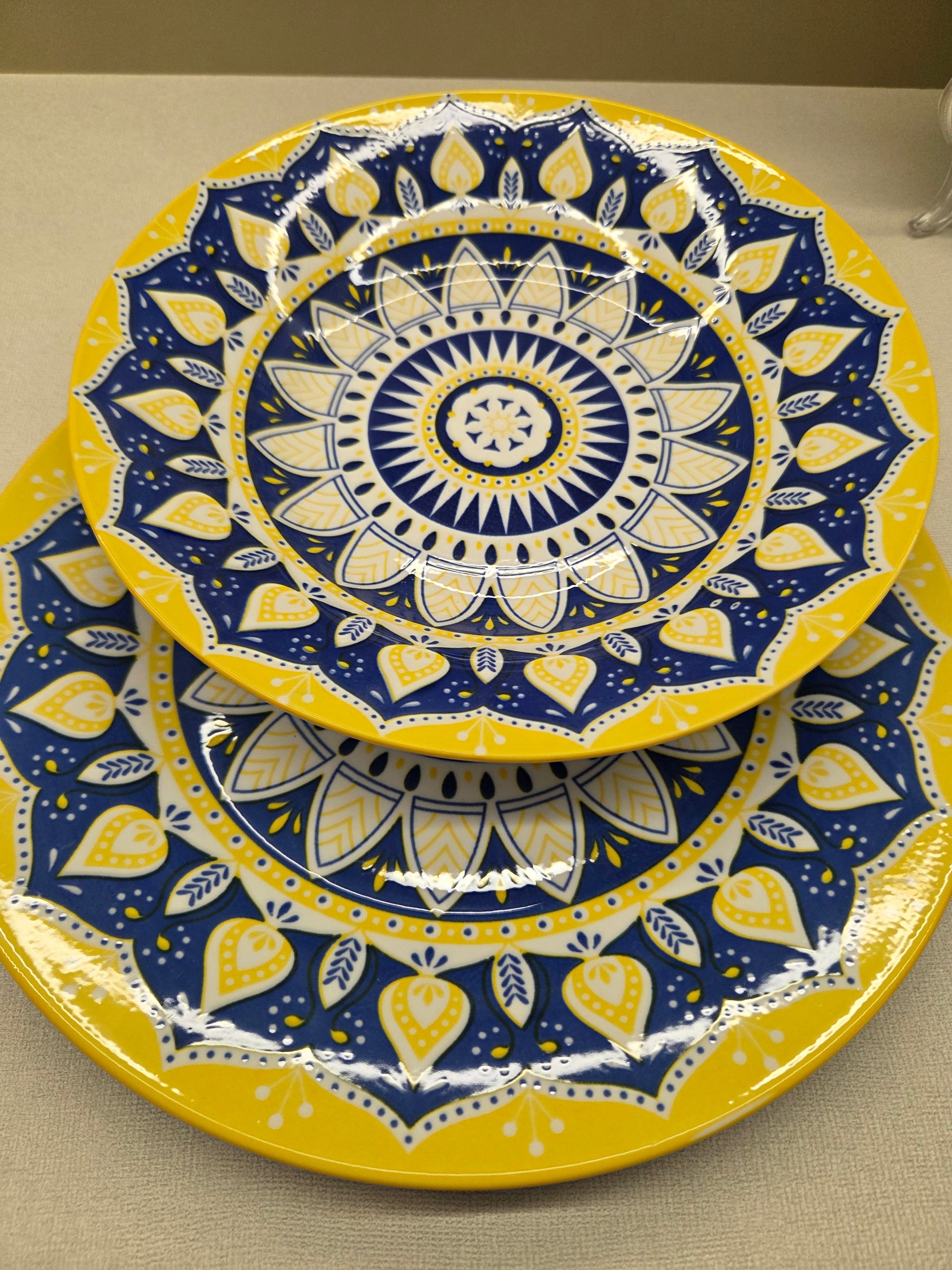 SERVIZIO  PIATTI 18PZ