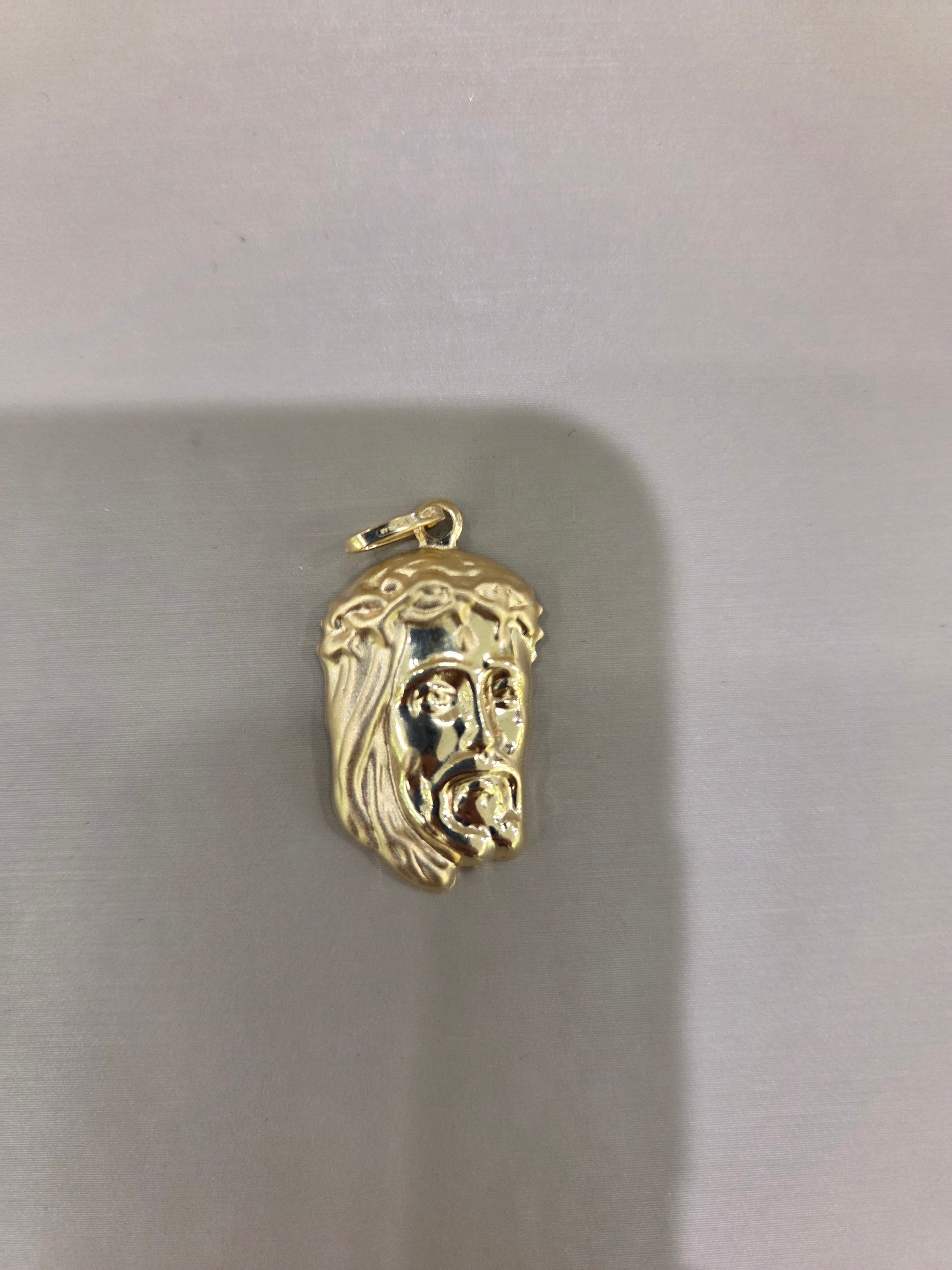 PENDENTE VOLTO DI CRISTO ORO 18KT