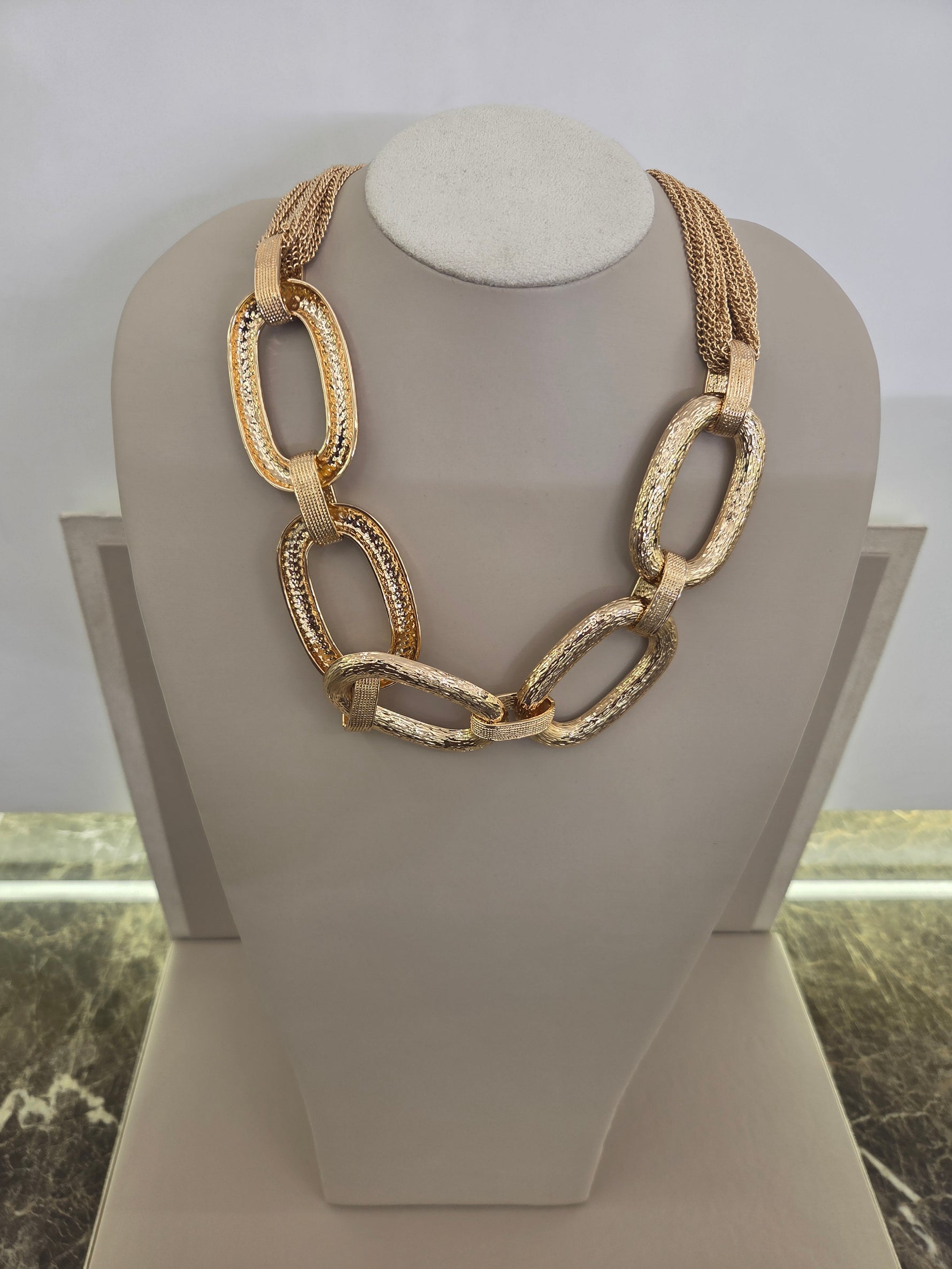 GIROCOLLO  COLORE ORO 10 FILI