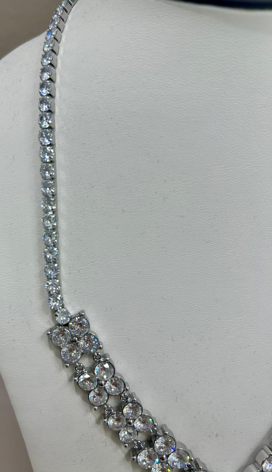 COLLANA  IN ACCIAIO